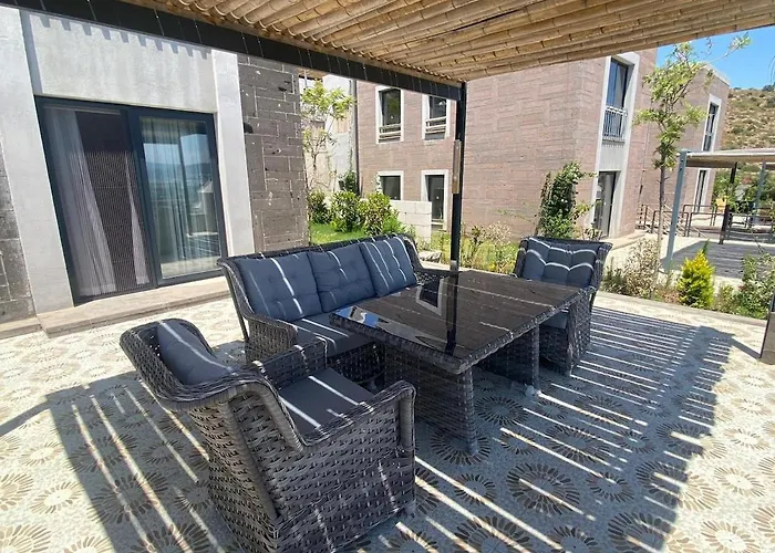 Duplex In Bitez Opposite Aktur, #38 Βίλα *